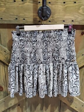 Women's Nikkie Dutch Snake Print Smocked Mini Skirt - Cream/Black